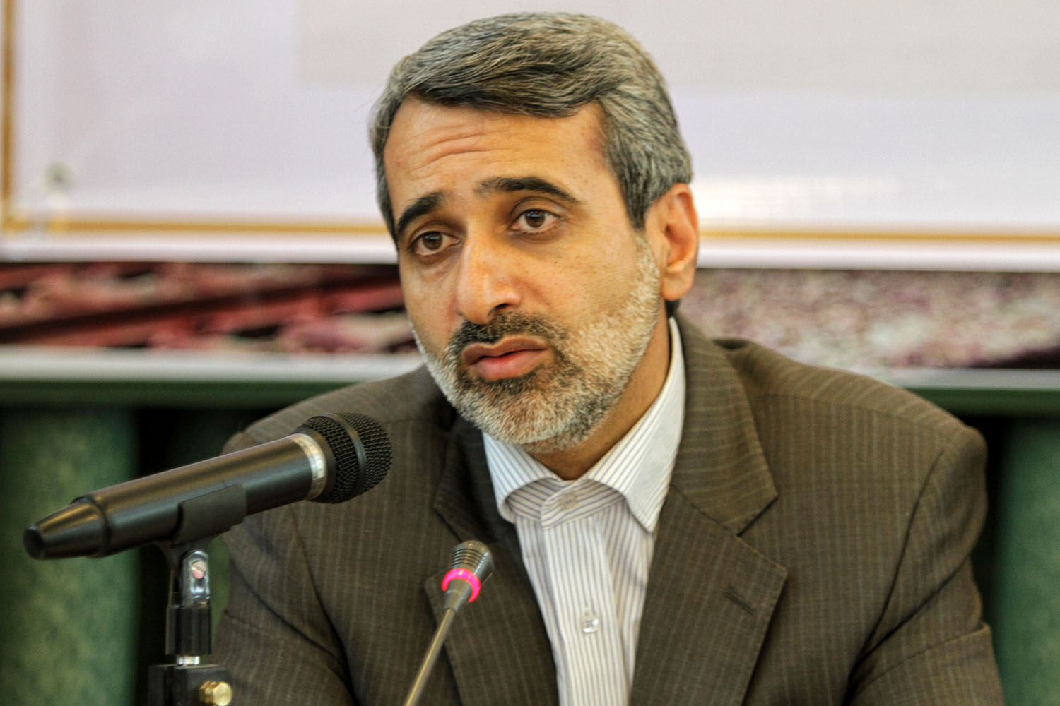 نماینده مردم اصفهان در مجلس شورای اسلامی