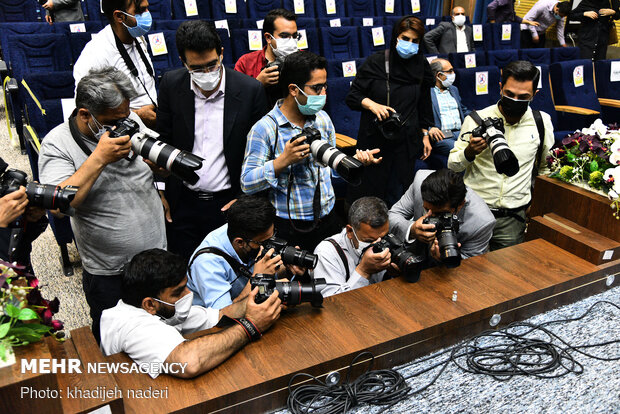 مراسم تزریق نخستین واکسن مشترک ایران و کوبا