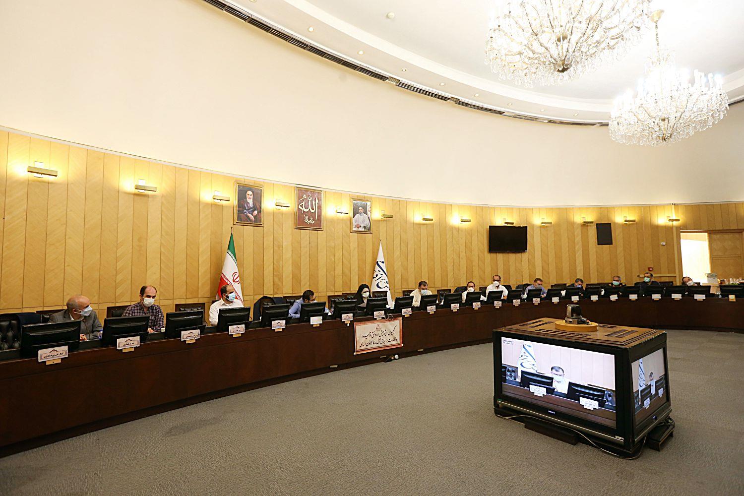 طراحی قرارداد پیش خرید واکسن مطالبه مجلس و تولیدکنندگان است/ شرکت‌های تولیدکننده در صورت بی توجهی به تعهدات مشمول پرداخت خسارت می‌شوند