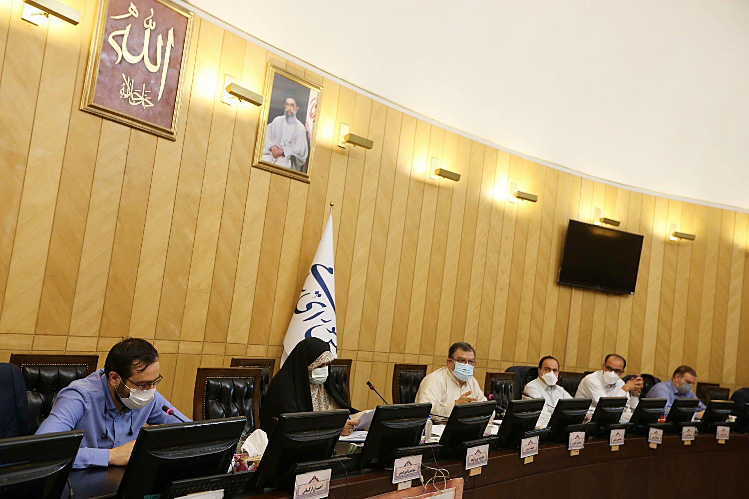 طراحی قرارداد پیش خرید واکسن مطالبه مجلس و تولیدکنندگان است/ شرکت‌های تولیدکننده در صورت بی توجهی به تعهدات مشمول پرداخت خسارت می‌شوند