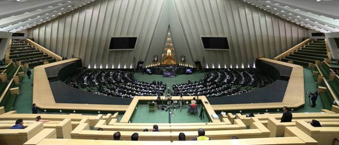 کدام نمایندگان طرح سوال از رئیس‌جمهور را امضا کردند؟