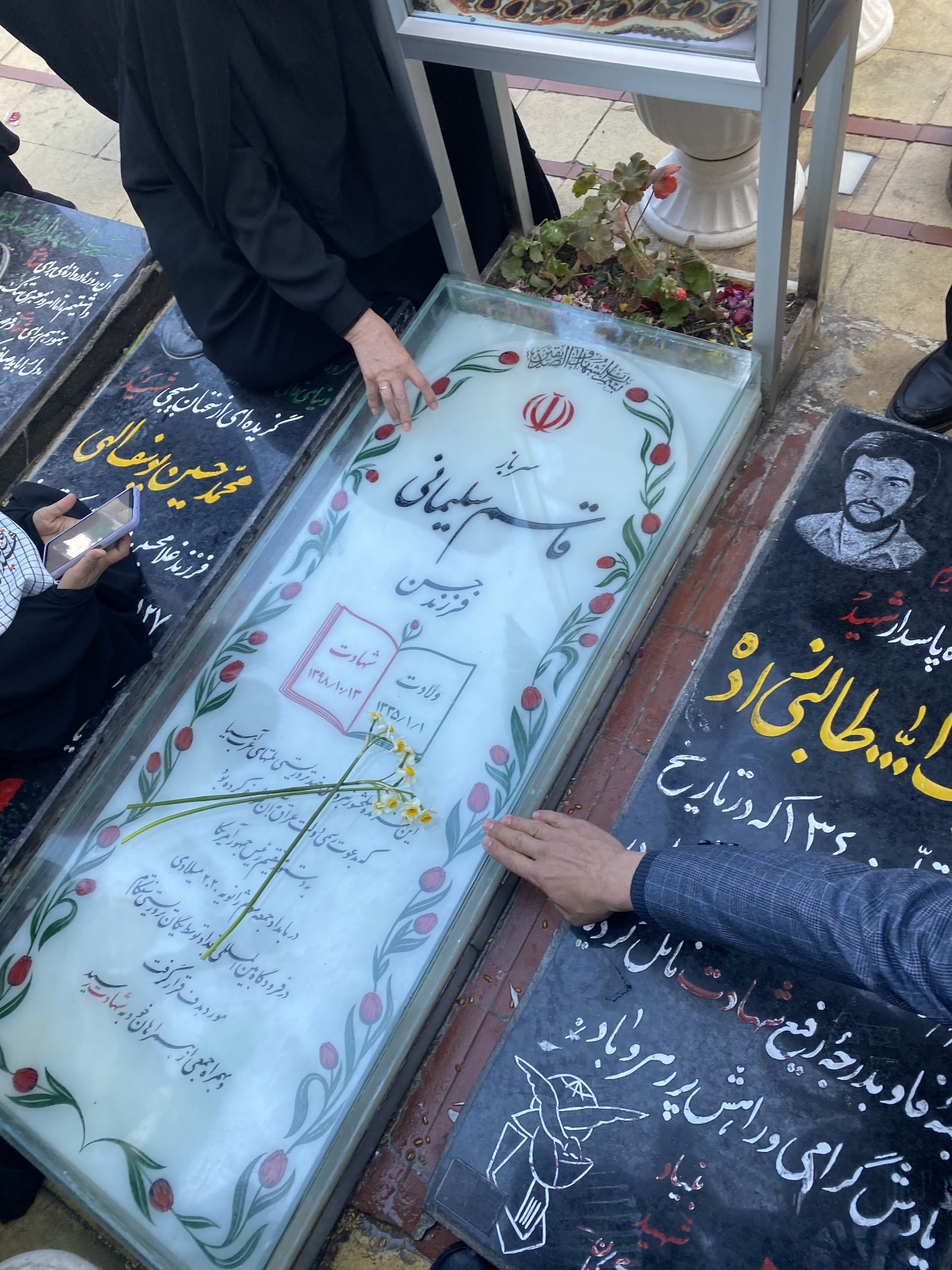 برشی دیگر از شخصیت مرد میدان مقاومت به قلم نمایندگان استان‌ها در مجلس