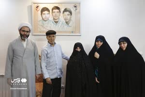 دیدار فاطمه قاسم پور نماینده تهران در مجلس شورای اسلامی و زهرا شمس عضو شورای شهر تهران با خانواده شهدا